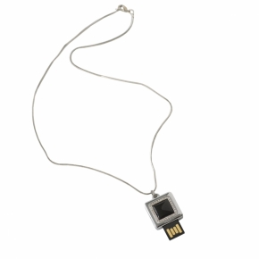 Memoria USB Diadema "UNGARO"