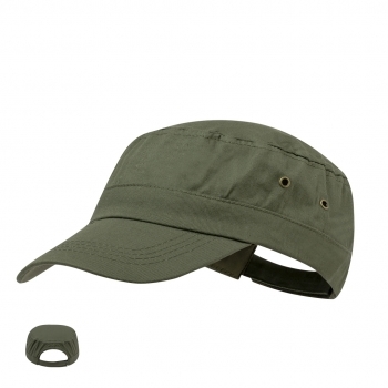 Gorra tipo militar de algodón peinado con orificios reforzados con argollas metálicas y cierre de velcro