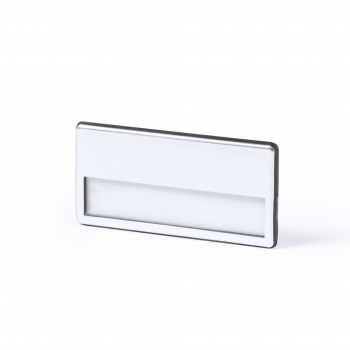 Identificador básico con ventana transparente y cordón