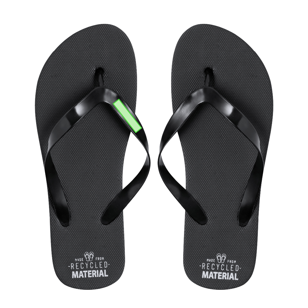 Par de chanclas de EVA reciclada y PVC línea nature con distintivo reciclado en el talón — tallas 36-38 y 42-44