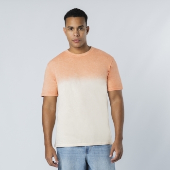 Camiseta Nimo adulto — 100% algodón Ring Spun 150 g/m² bicolor con efecto lavado y tintado en prenda único e irrepetible