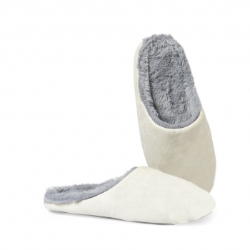Par de zapatillas unisex con interior acolchado afelpado y suela antideslizante — disponible en tallas 36-38 y 42-44