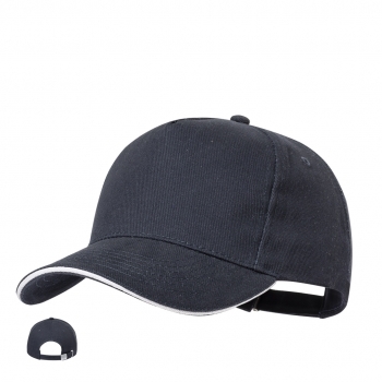 Gorra 5 paneles de algodón peinado 250 g/m² con sandwich en color, visera acolchada y cierre de hebilla