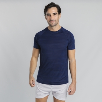 Camiseta técnica Tecnic Kannur adulto — poliéster 135 g/m² con diseño a rayas y microperforado en axilas y laterales, manga ranglán, S-XXL