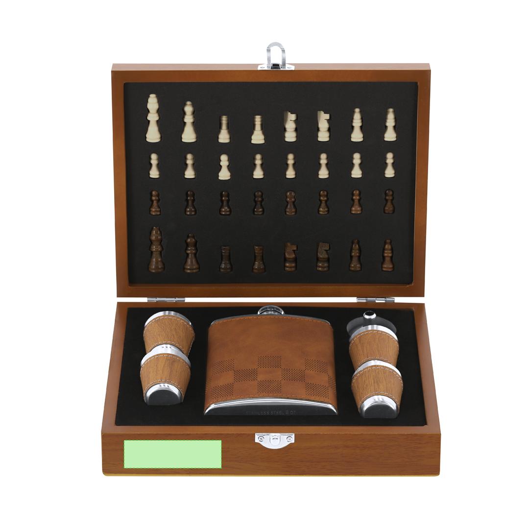 Set petaca de madera diseño tablero ajedrez 220 ml con 6 accesorios y juego