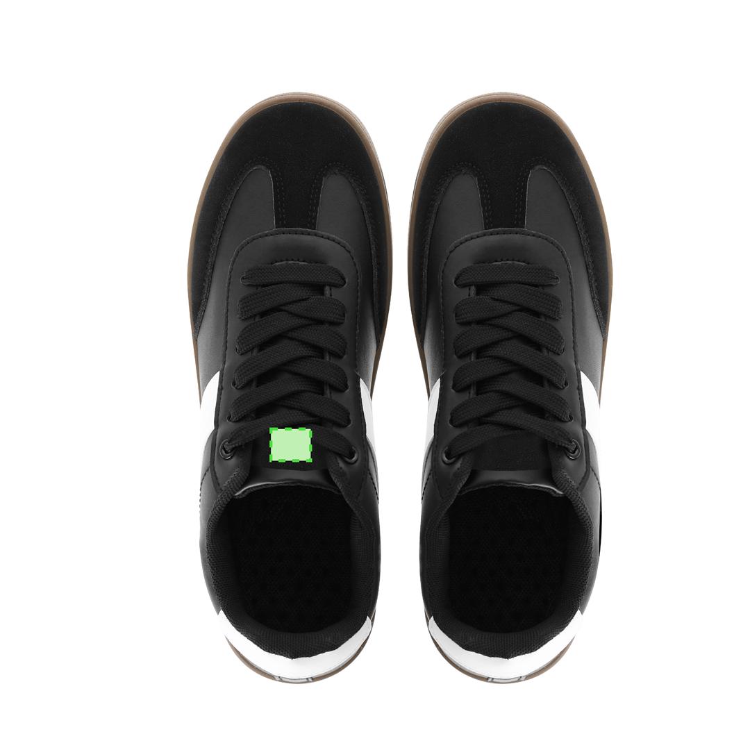 Zapatillas Kodama — perfil bajo, parte superior piel suave con refuerzos en ante, suela acolchada, suela inferior goma, detalle lengüeta para personalización
